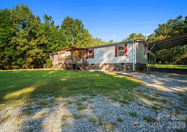 Photo 2 of Single family home for sale at 2089 Bison Trl, Maiden, NC 28650 | MLS# 4424457 | Listing updated on 2026-09-23