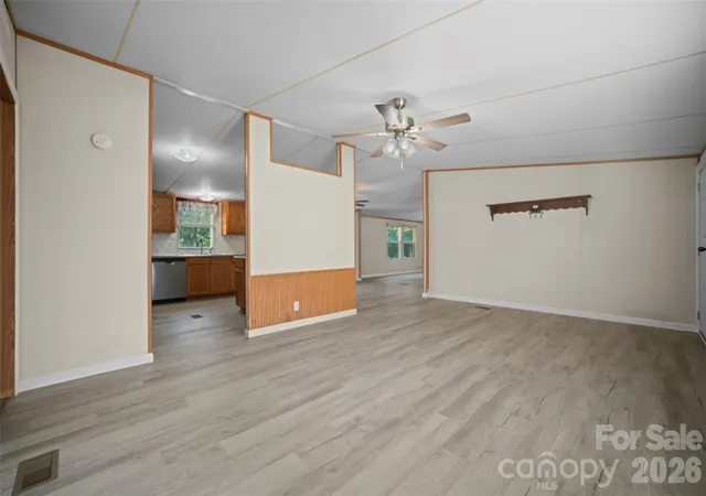 Photo 4 of Single family home for sale at 2089 Bison Trl, Maiden, NC 28650 | MLS# 4424457 | Listing updated on 2026-09-23