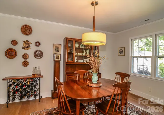 Photo 4 of Sale Pending at 500 Laurel Frk Dr, Matthews, NC 28105 | MLS# 4424461 | Listing updated on 2026-09-29
