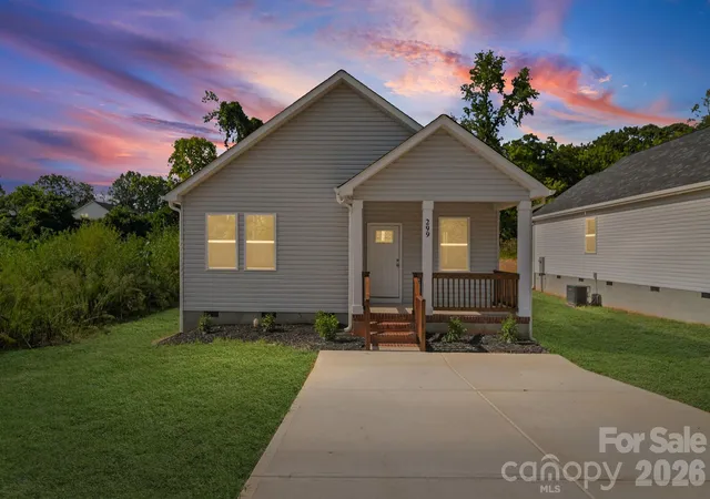 Photo 1 of Single family home for sale at 299 N Long St, Salisbury, NC 28144 | MLS# 4424473 | Listing updated on 2026-09-29