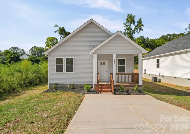 Photo 2 of Single family home for sale at 299 N Long St, Salisbury, NC 28144 | MLS# 4424473 | Listing updated on 2026-09-29