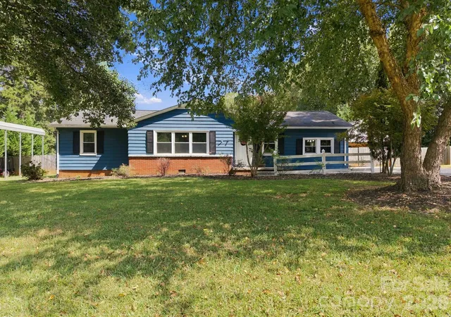 Photo 3 of Single family home for sale at 235 Linda St, Salisbury, NC 28146 | MLS# 4424503 | Listing updated on 2026-10-06