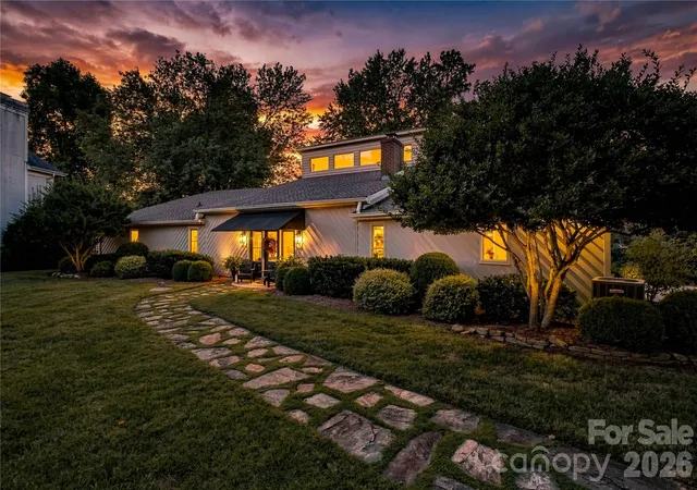 Photo 2 of Single family home for sale at 8172 Malibu Pointe Ln, Denver, NC 28037 | MLS# 4424504 | Listing updated on 2026-10-05