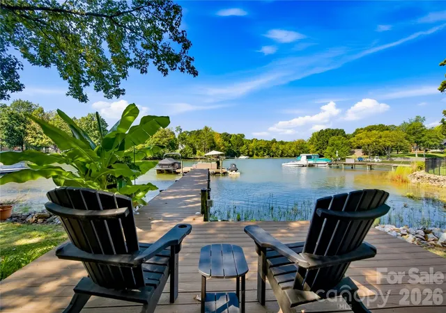 Photo 4 of Single family home for sale at 8172 Malibu Pointe Ln, Denver, NC 28037 | MLS# 4424504 | Listing updated on 2026-10-05