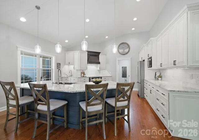 Photo 4 of Single family home for sale at 132 Lucent Ln, Mooresville, NC 28117 | MLS# 4424508 | Listing updated on 2026-10-07