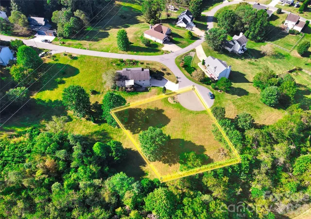 Photo 1 of Land for sale at 3 Pinebluff Ct, Weaverville, NC 28787 | MLS# 4424510 | Listing updated on 2026-09-16