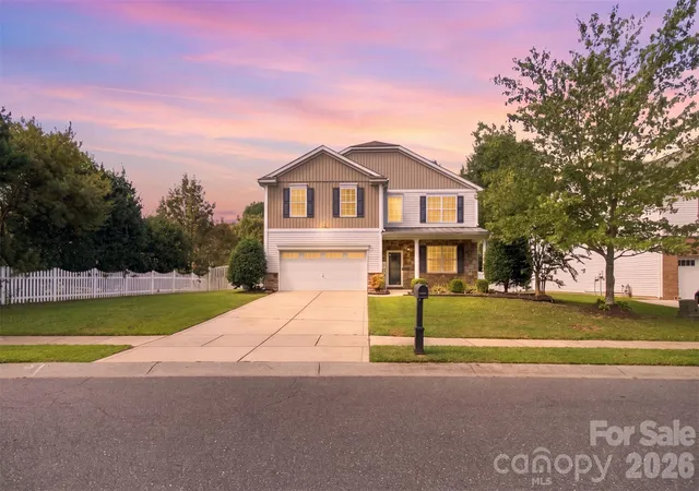 Photo 1 of Single family home for sale at 1119 Spicewood Pines Rd, Fort Mill, SC 29708 | MLS# 4424514 | Listing updated on 2026-09-17