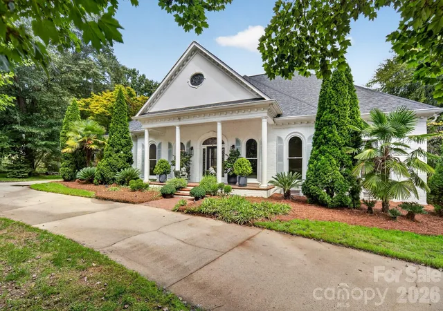 Photo 2 of Single family home for sale at 3747 Moorland Dr, Charlotte, NC 28226 | MLS# 4424515 | Listing updated on 2026-10-05
