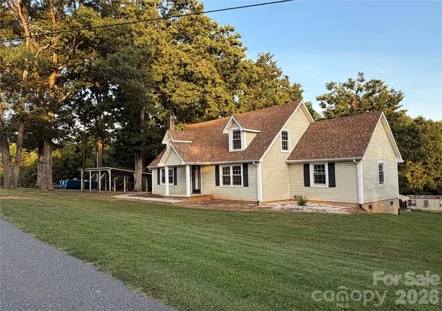 Photo 3 of Single family home for sale at 3575 Huie St, Newton, NC 28658 | MLS# 4424520 | Listing updated on 2026-09-17