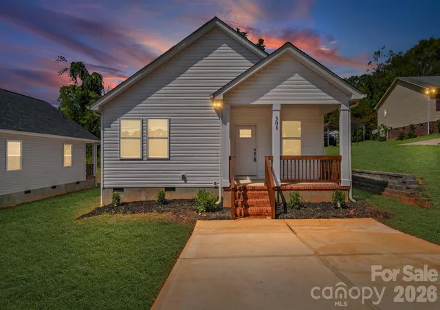 Photo 1 of Single family home for sale at 301 N Long St, Salisbury, NC 28144 | MLS# 4424524 | Listing updated on 2026-09-29
