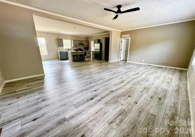 Photo 3 of Single family home for sale at 105 Cottontail Ln, Statesville, NC 28677 | MLS# 4424537 | Listing updated on 2026-10-06