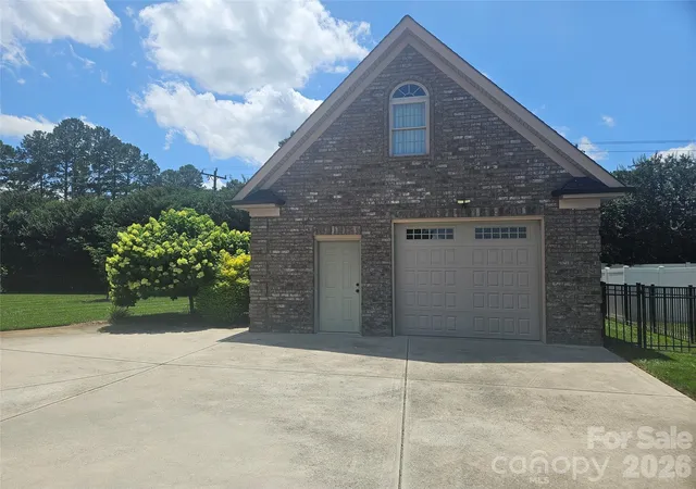 Photo 3 of Single family home for sale at 323 Wendover Dr, Locust, NC 28097 | MLS# 4424542 | Listing updated on 2026-09-29