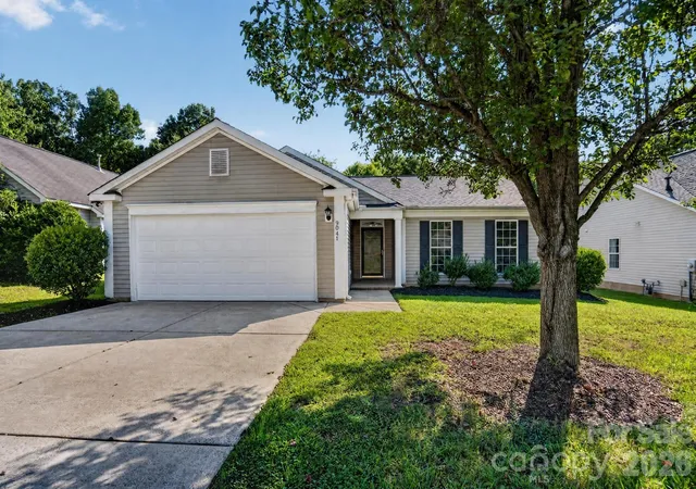 Photo 1 of Single family home for sale at 9041 Foggy Meadow Dr, Charlotte, NC 28269 | MLS# 4424549 | Listing updated on 2026-10-11