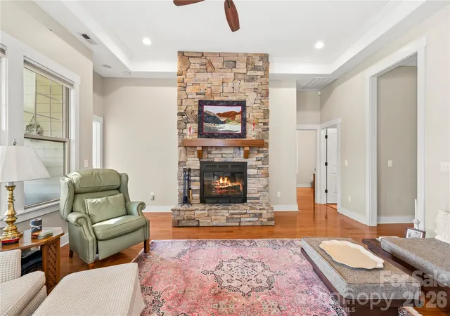 Photo 3 of Single family home for sale at 27 Dreambird Dr, Leicester, NC 28748 | MLS# 4424552 | Listing updated on 2026-09-25