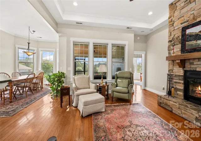 Photo 4 of Single family home for sale at 27 Dreambird Dr, Leicester, NC 28748 | MLS# 4424552 | Listing updated on 2026-09-25