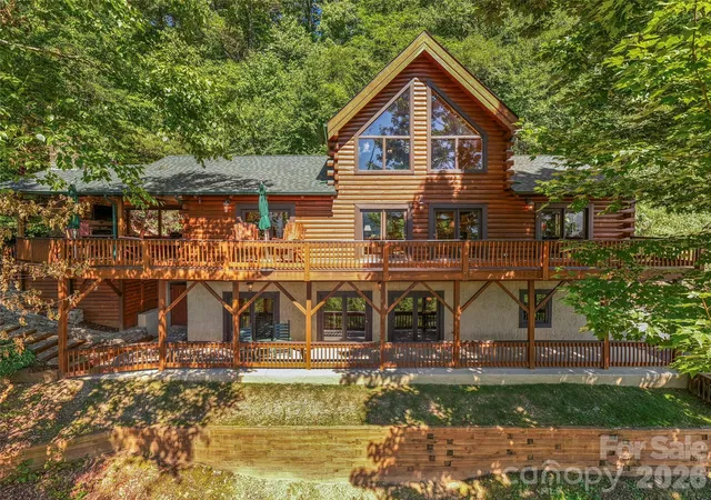 Photo 1 of Single family home for sale at 10 Cougar Ln, Maggie Valley, NC 28751 | MLS# 4424556 | Listing updated on 2026-10-05