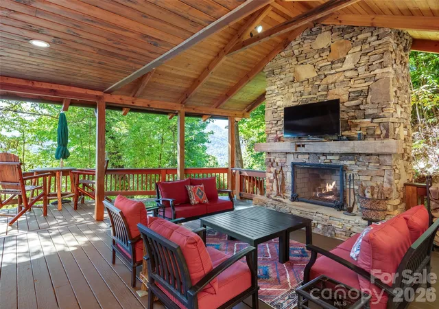 Photo 4 of Single family home for sale at 10 Cougar Ln, Maggie Valley, NC 28751 | MLS# 4424556 | Listing updated on 2026-10-05