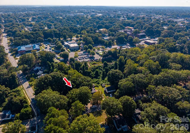 Photo 1 of Single family home for sale at 712 N Weldon St, Gastonia, NC 28052 | MLS# 4424561 | Listing updated on 2026-10-02