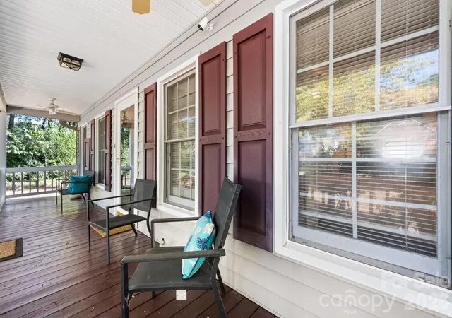 Photo 3 of Single family home for sale at 2036 Picnic Dr, Newton, NC 28658 | MLS# 4424566 | Listing updated on 2026-09-18