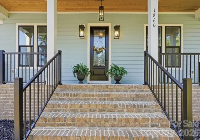 Photo 2 of Single family home for sale at 1860 Twin Lakes Rd, Rock Hill, SC 29732 | MLS# 4424571 | Listing updated on 2026-09-15