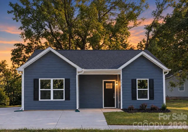 Single family home for sale at 3541 Avalon Ave, Charlotte, NC 28208 | MLS# 4424573