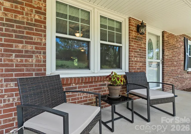 Photo 3 of Single family home for sale at 483 Thompson St, Canton, NC 28716 | MLS# 4424582 | Listing updated on 2026-09-16