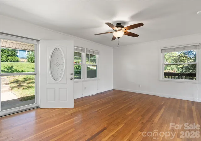 Photo 3 of Single family home for sale at 483 Thompson St, Canton, NC 28716 | MLS# 4424582 | Listing updated on 2026-09-16