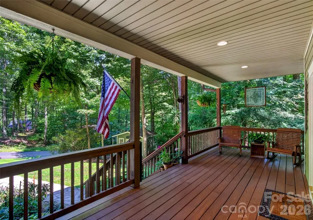 Photo 3 of Sale Pending at 427 Locust Dr, Maggie Valley, NC 28751 | MLS# 4424585 | Listing updated on 2026-10-08