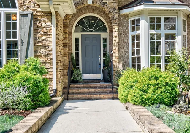 Photo 3 of Single family home for sale at 1465 Floral Rd, Rock Hill, SC 29732 | MLS# 4424588 | Listing updated on 2026-09-23