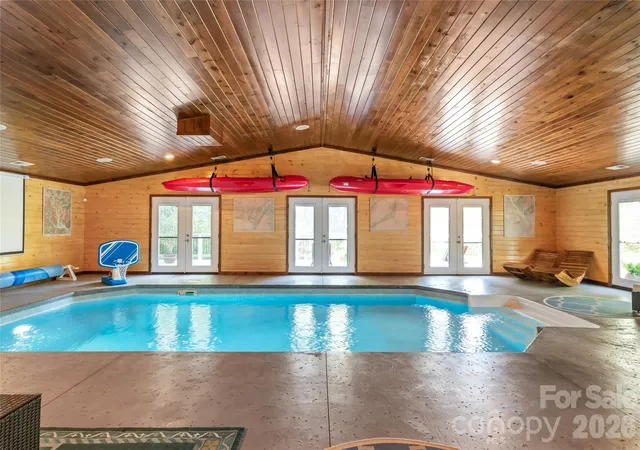 Photo 3 of Single family home for sale at 13934 Kings Carriage Ln, Charlotte, NC 28278 | MLS# 4424593 | Listing updated on 2026-09-23