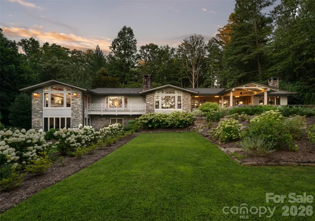 Photo 1 of Mansion for sale at 17 Amherst Rd, Asheville, NC 28803 | MLS# 4424606 | Listing updated on 2026-10-16