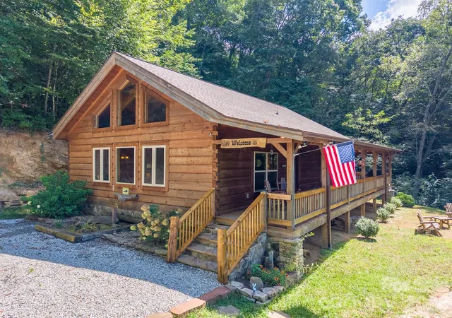 Photo 1 of Single family home for sale at 58 Indianola Ln, Bryson City, NC 28713 | MLS# 4424618 | Listing updated on 2026-10-29