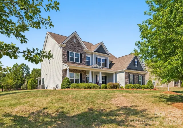 Photo 3 of Single family home for sale at 6451 Grovewood Trl, Indian Trail, NC 28079 | MLS# 4424620 | Listing updated on 2026-10-07