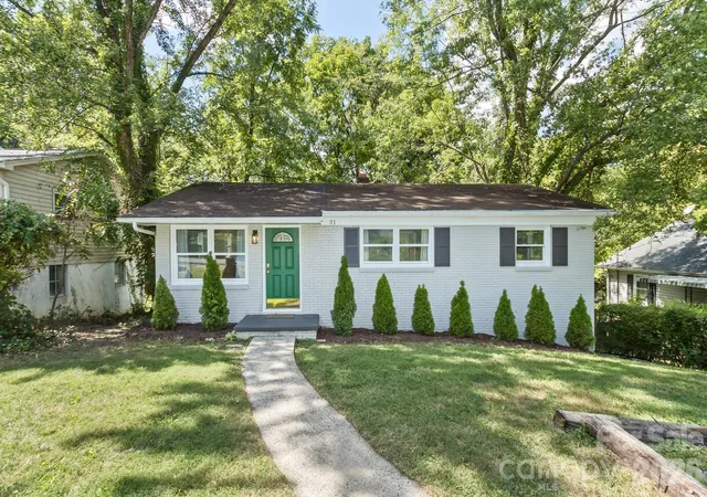 Photo 1 of Single family home for sale at 31 Wilmington Rd, Asheville, NC 28803 | MLS# 4424630 | Listing updated on 2026-09-30