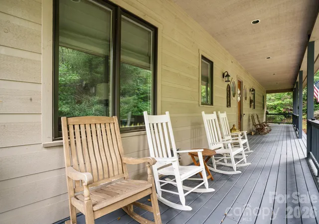 Photo 3 of Single family home for sale at 4968 Hickory Nut Gap Rd, Banner Elk, NC 28604 | MLS# 4424631 | Listing updated on 2026-09-22