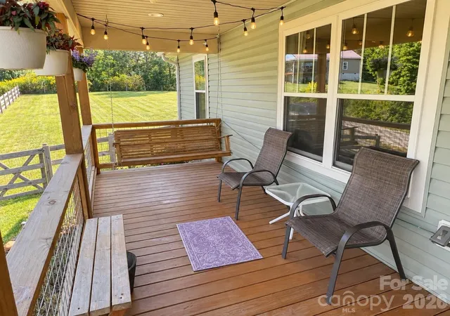 Photo 3 of Single family home for sale at 311 Herron Point Ln, Weaverville, NC 28787 | MLS# 4424634 | Listing updated on 2026-09-17