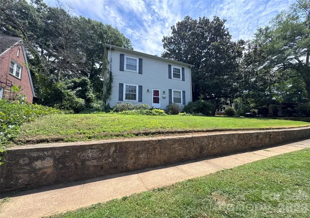 Photo 2 of Sale Pending at 614 Neil St, Gastonia, NC 28052 | MLS# 4424636 | Listing updated on 2026-09-26