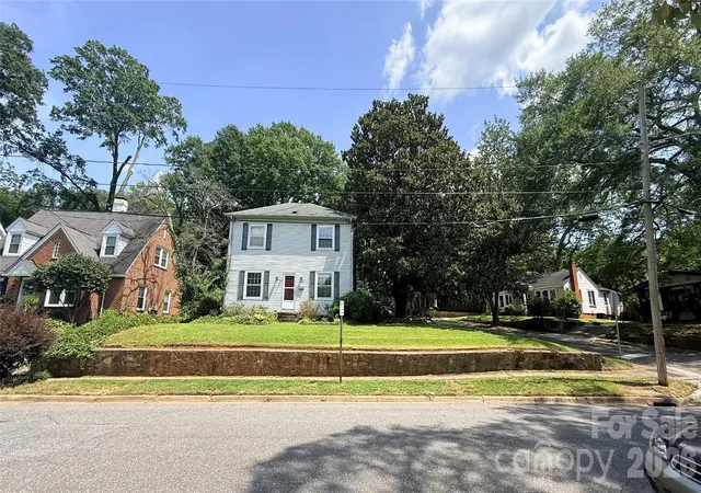 Photo 3 of Sale Pending at 614 Neil St, Gastonia, NC 28052 | MLS# 4424636 | Listing updated on 2026-09-26