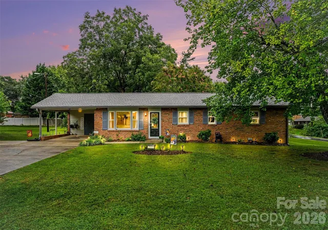 Photo 1 of Sale Pending at 2712 33rd Avenue Ne, Hickory, NC 28601 | MLS# 4424654 | Listing updated on 2026-09-26