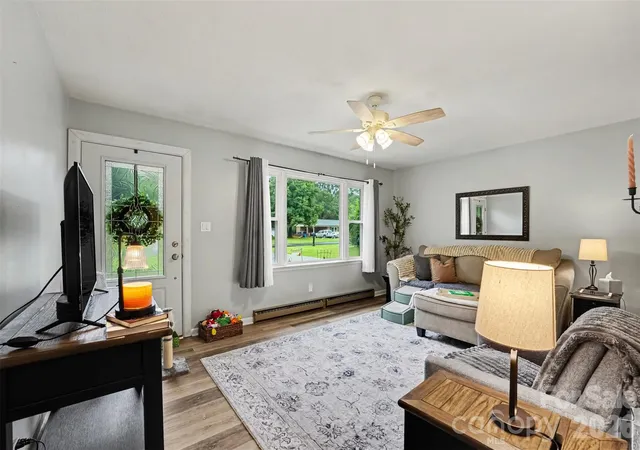 Photo 3 of Sale Pending at 2712 33rd Avenue NE, Hickory, NC 28601 | MLS# 4424654 | Listing updated on 2026-09-26