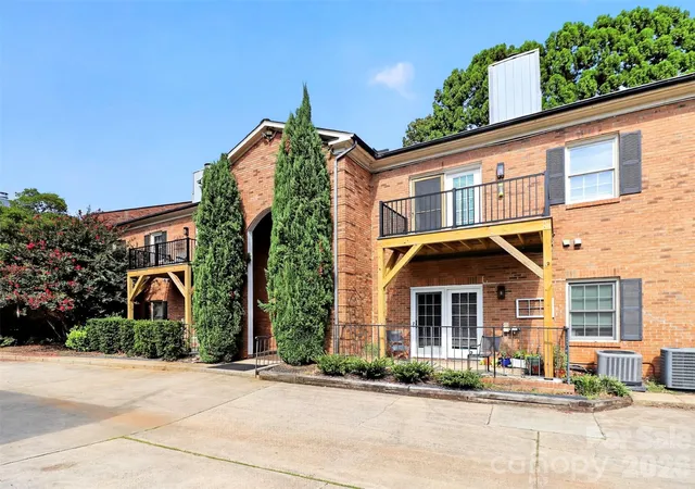 Photo 1 of Condo for sale at 1012 Queens Rd #C, Charlotte, NC 28207 | MLS# 4424659 | Listing updated on 2026-09-25