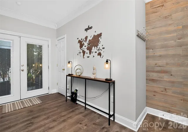 Photo 3 of Condo for sale at 1012 Queens Rd #C, Charlotte, NC 28207 | MLS# 4424659 | Listing updated on 2026-09-25