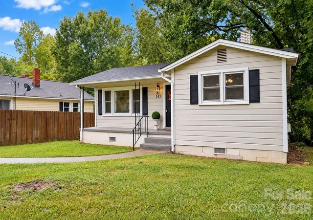 Photo 2 of Single family home for sale at 143 Waco Ave, Kannapolis, NC 28083 | MLS# 4424660 | Listing updated on 2026-09-25