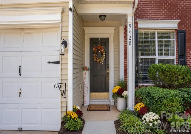 Photo 3 of Single family home for sale at 9420 Hillston Ridge Rd, Huntersville, NC 28078 | MLS# 4424666 | Listing updated on 2026-10-06