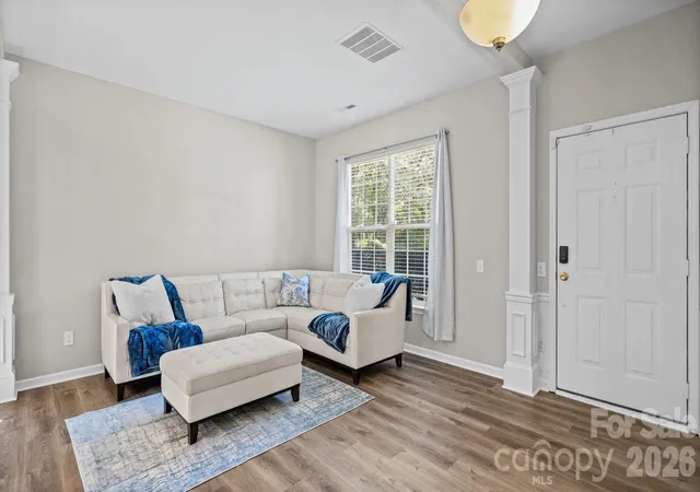 Photo 3 of Single family home for sale at 9420 Hillston Ridge Rd, Huntersville, NC 28078 | MLS# 4424666 | Listing updated on 2026-10-01