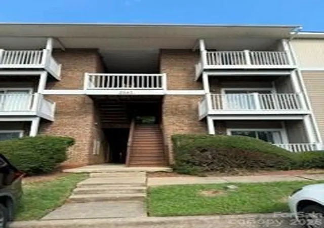 Listing Photo 2 - Condo for sale in building located at 9547 University Ter Dr, Charlotte, NC 28262 - Unit #E