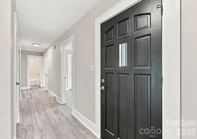 Photo 4 of Single family home for sale at 909 Rhode Is Ave, Kannapolis, NC 28083 | MLS# 4424673 | Listing updated on 2026-09-21