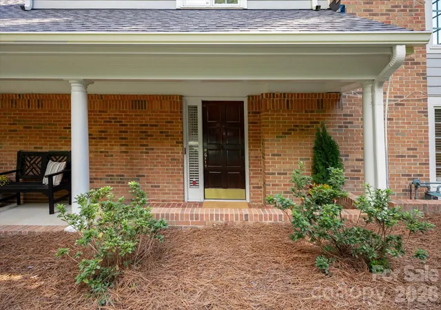 Photo 4 of Townhouse for sale at 1804 Meadowood Ln, Charlotte, NC 28211 | MLS# 4424678 | Listing updated on 2026-10-14