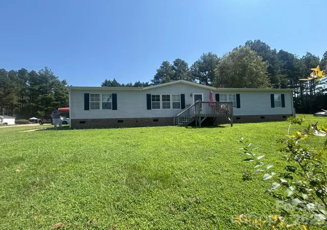 Photo 2 of Single family home for sale at 901 Grace Dr, Stanley, NC 28164 | MLS# 4424679 | Listing updated on 2026-09-15