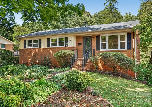 Photo 1 of Single family home for sale at 7601 Woodstream Dr, Charlotte, NC 28210 | MLS# 4424683 | Listing updated on 2026-09-26